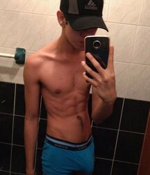 Random Hotness!!  60df3311f12af.jpg