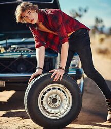 Hot Model Issac!! 60df913373a28.jpg