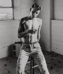 Hot Model Mark Young!!  60dfb8e51104a.jpg