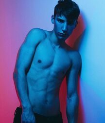 Hot Model Mark Young!!  60dfb912971e5.jpg