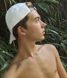Hot Model Christopher!!  60dfdc788e47a.jpg