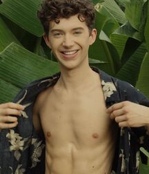 Hot Model Christopher!!  60dfdc7c3ada6.jpg