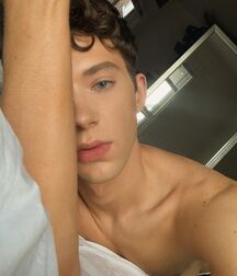 Hot Model Christopher!!  60dfdc8140383.jpg