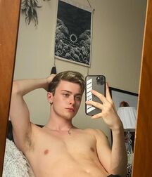 Hot Model Ben!!  60e0fc6a77998.jpg
