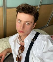 Hot Model Ben!!  60e0fc8399d25.jpg