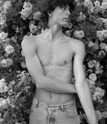 Hot Model Mazir!!  60e117b9d93fb.jpg