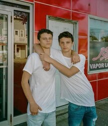 The Magnani Twins.. 60e125379a959.jpg