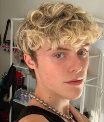 Bday Boy Noah!!  60e42b8bddb42.jpg