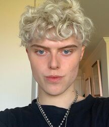 Bday Boy Noah!!  60e42b8f52abb.jpg