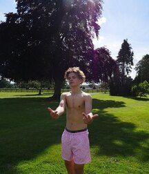 Tik Tok Harry!!  60e51119bb481.jpg