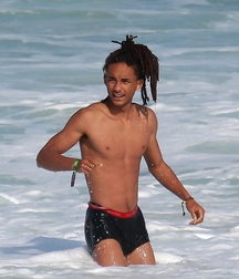 Usual Suspect Jaden!!  60e6d7afab0b4.jpg