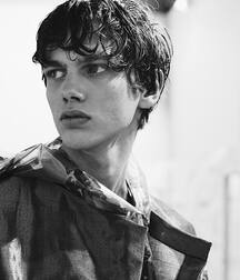 Hot Model Lucas!!  60e7856165400.jpg
