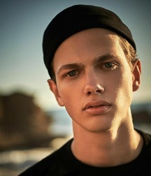 Hot Model Lucas!!  60e785784c0dc.jpg