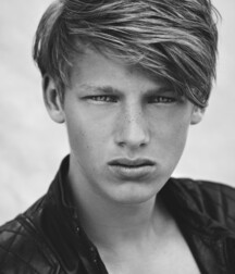 Hot Model Ole!!  60e7b6c39be37.jpg