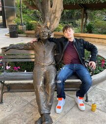 Beast Actor Kobi!!  60eb82eb6b0b0.jpg