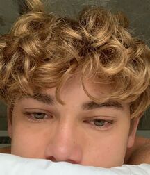 Bday Boy Sebastien!!  60ecba24173d9.jpg