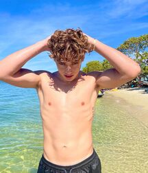 Bday Boy Sebastien!!  60ecba32d1bc2.jpg