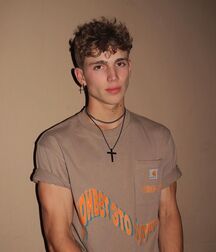 Bday Boy Vinnie!!  60ee60c29c49c.jpg