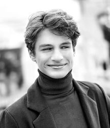 Hot Model Bram!!  60f038f279790.jpg