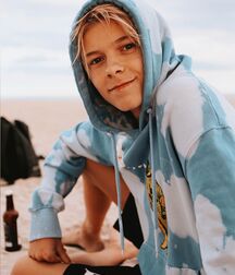Bday Boy Theoz!! 60f2f1c6b4f40.jpg