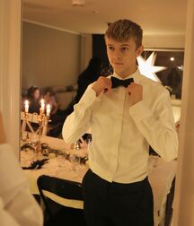 Bday Boy Theoz!! 60f2f1d43a160.jpg
