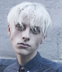 Out Model Vincenzo!!  60f4315fa3a5d.jpg