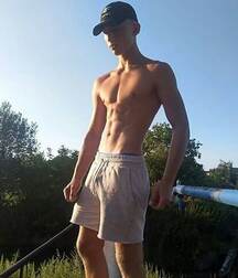 Random Hotness!!  60f45905d8a7f.jpg