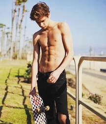 Random Hotness!!  60f45916910db.jpg