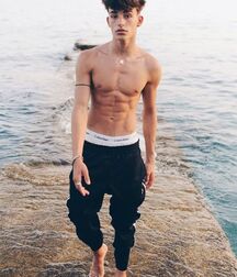 Random Hotness!! 60f466b5d17fa.jpg