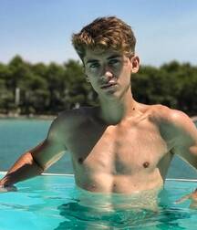 Bday Boy Filip!!  60f82a545e534.jpg