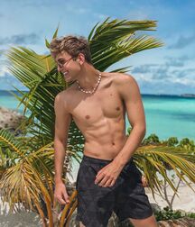 Croatian Model Andrija!!  60f84502be80b.jpg