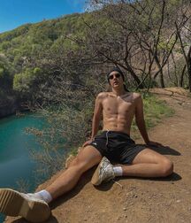 Croatian Model Andrija!!  60f84507e288b.jpg