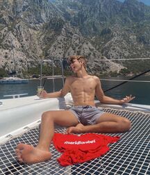Croatian Model Andrija!!  60f84509a432b.jpg