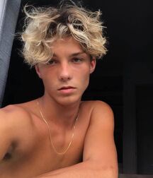 Hot Model Joshua!!  60f8a0b2c4bc4.jpg