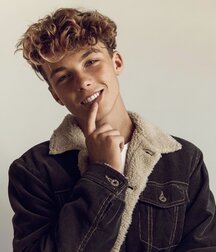 Hot Model Joshua!!  60f8a1dd5ebbc.jpg
