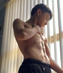 Random Hotness!!  60f8b7a46c4cf.jpg