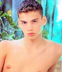 Random Hotness!!  60fa045b5cc1c.jpg