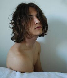 Hot Model Leonardo!!  60fad1237d665.jpg