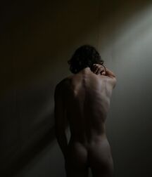 Hot Model Leonardo!!  60fad12ea6eab.jpg