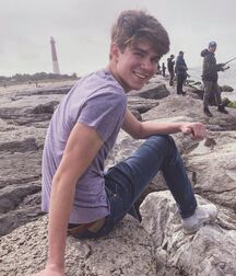 Hot Actor Jeremy!!  60ff577f2c7bf.jpg