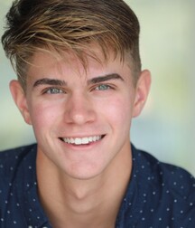 Hot Actor Jeremy!!  60ff578ea74e0.jpg