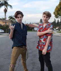 The Dailys... 6101a31a1a282.jpg