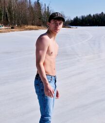 Hot Singer Alex!!  61054d12b8f44.jpg