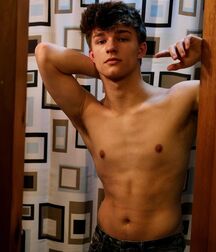Hot Singer Alex!!  61054d18e5860.jpg
