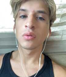 Hung Hottie Andrew!! 