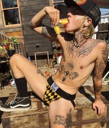 Random Hotness 2!! 610a770e54f23.jpg