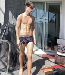 Random Hotness!! 610a774b011be.jpg