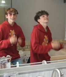 The Dailys... 610c48d38c742.jpg