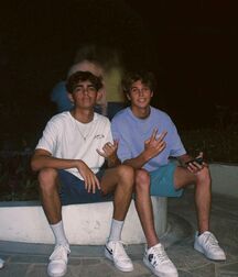 Bonus Boys!!  610f271668f37.jpg
