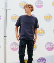 Bday Hottie Zach!!  6128c2013ac06.jpg